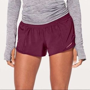 Lululemon Maroon Hotty Hot Short 2.5”